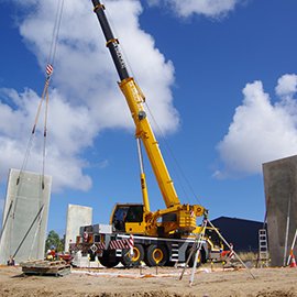 Construction crane