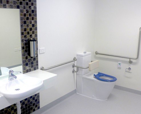 Barossa Park Hydrotherapy Pool and Wellness Centre - changing room disabled toilet