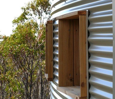 Hartz Mountain Visitor's Hut - Window frame