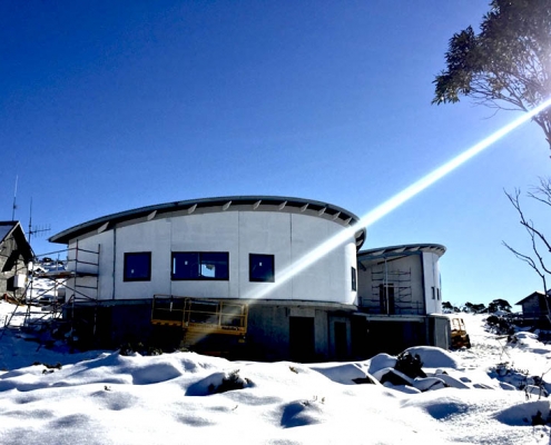 Providing a safe, warm and dry day shelter for the Ski Association and visitors on Mt Mawson_in construction