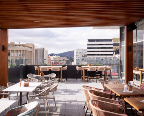 Crowne Plaza Hotel Hobart "The Deck" seating and view